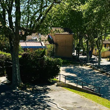 Bleu Lavande 1 - Appartement Cosy Ambiance Village Istres Bagian luar foto