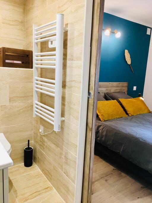 Bleu Lavande 1 - Appartement Cosy Ambiance Village Istres Bagian luar foto
