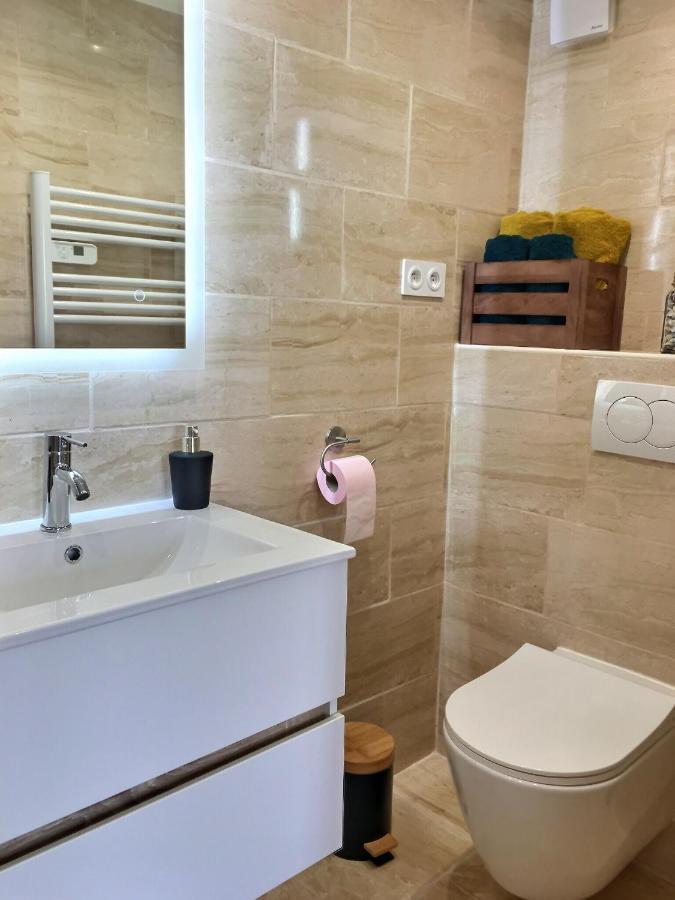 Bleu Lavande 1 - Appartement Cosy Ambiance Village Istres Bagian luar foto