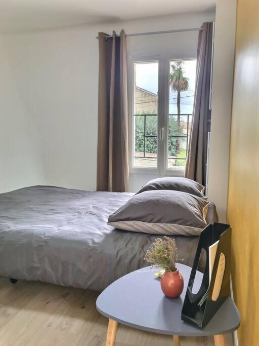 Bleu Lavande 1 - Appartement Cosy Ambiance Village Istres Bagian luar foto